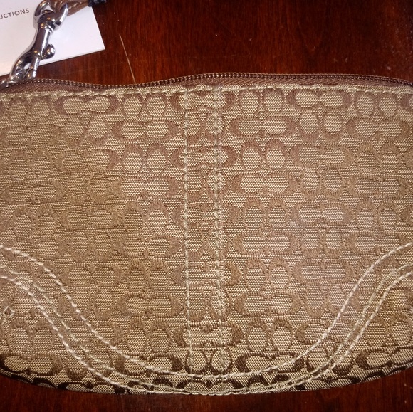 Coach wristlet - Picture 2 of 4